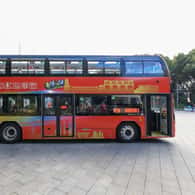 Shanghai: City Sightseeing Bus Pass with Audio Commentary