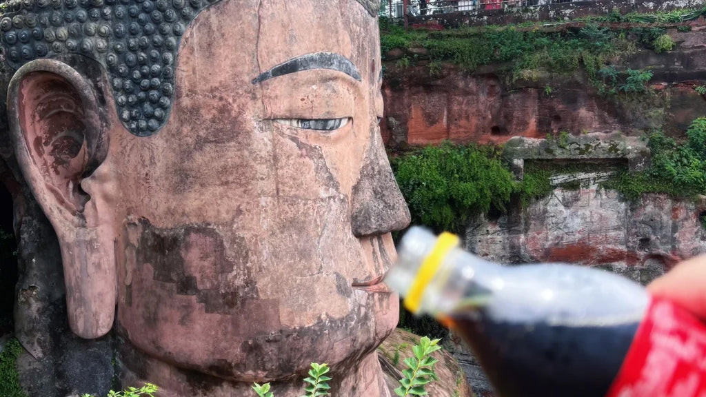 Chengdu 1-Day Tour: Giant Panda Base & Leshan Giant Buddha